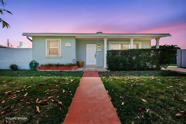 10720 SW 55th Terrace, sold in Westwood Lake 10th Addn, Miami, FL