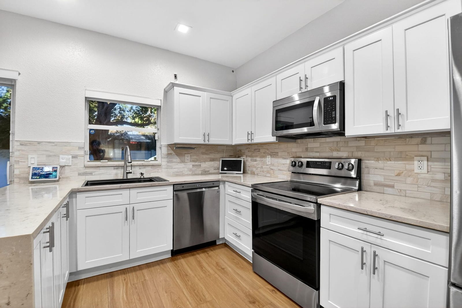 5856 Erik Way, Greenacres, FL 33463