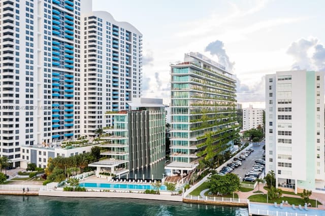 1300 Monad Terrace 8D, sold in Alton Beach Realty Co Sub, Miami Beach, FL