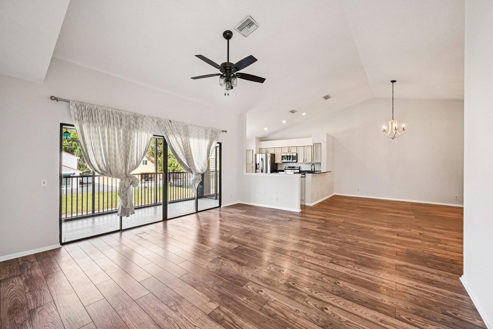 7525 NW 61st Terrace 2603 — photo 12