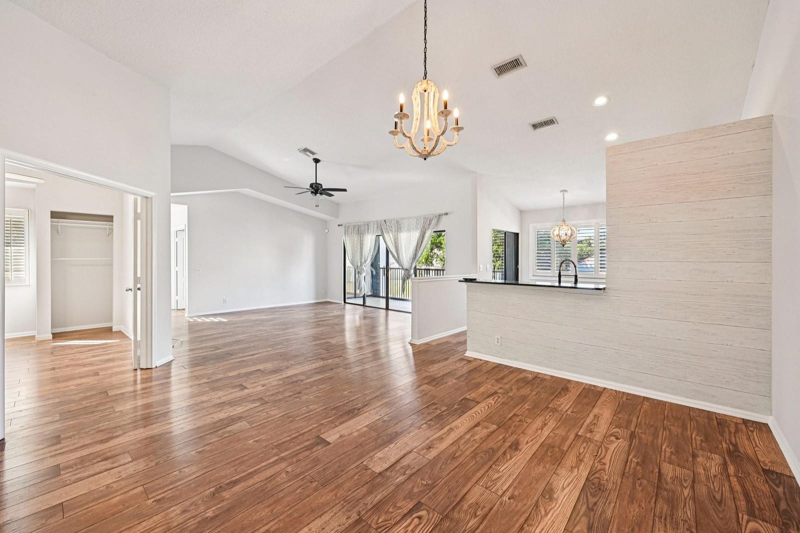 7525 NW 61st Terrace 2603 — photo 10