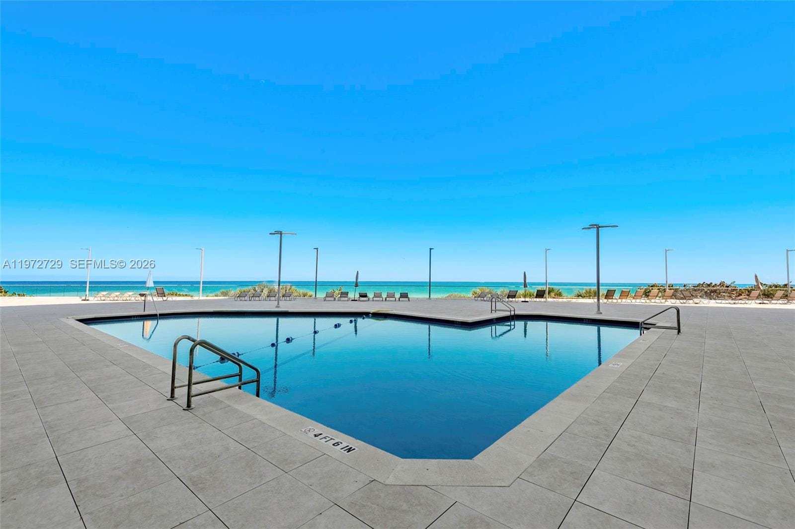 7135 Collins Avenue 834, Miami Beach, FL 33141 photo 4