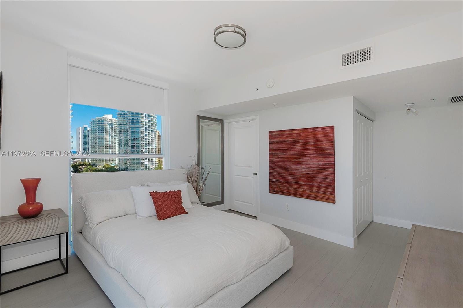 400 Sunny Isles Boulevard 1222 SE CORNER UNIT — photo 6