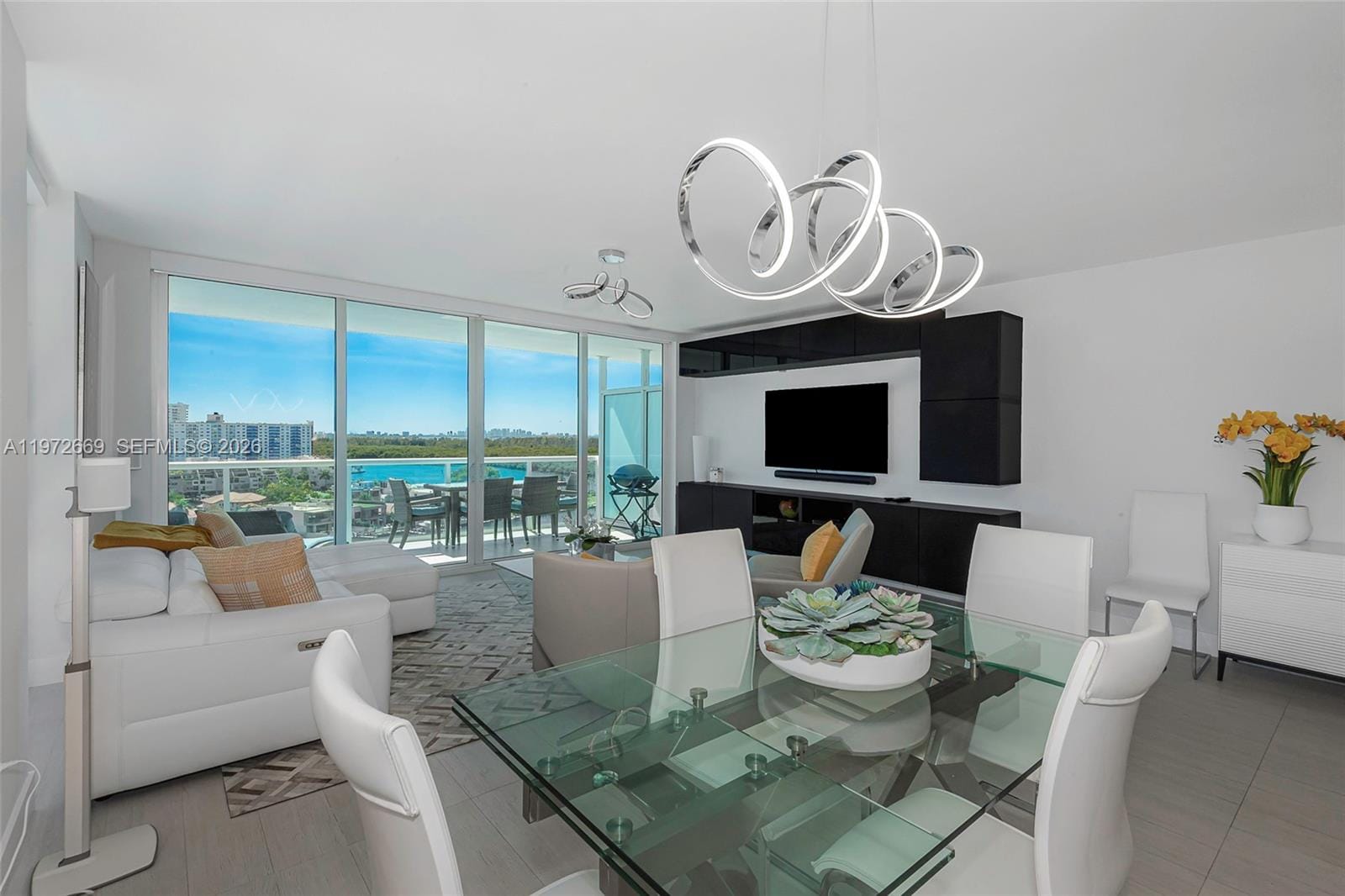 400 Sunny Isles Boulevard 1222 SE CORNER UNIT — photo 2