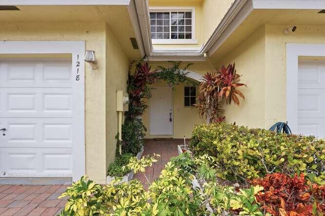 1218 Imperial Lake Road, West Palm Beach, FL 33413, West Palm Beach