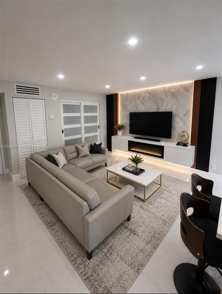 17021 N Bay Road 814, Sunny Isles Beach, FL 33160, Sunny Isles Beach