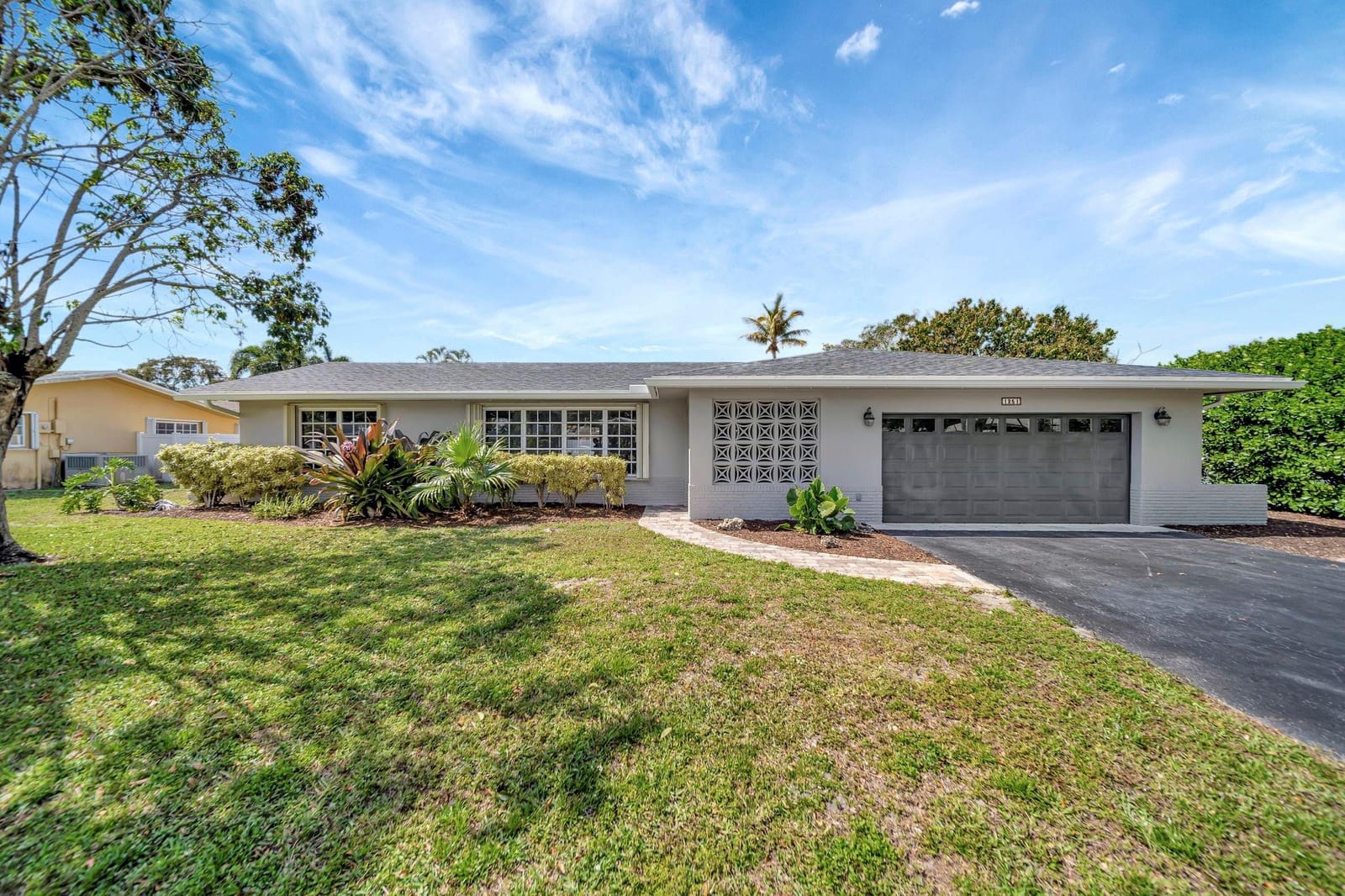1251 SW 67th Avenue, Plantation, FL 33317