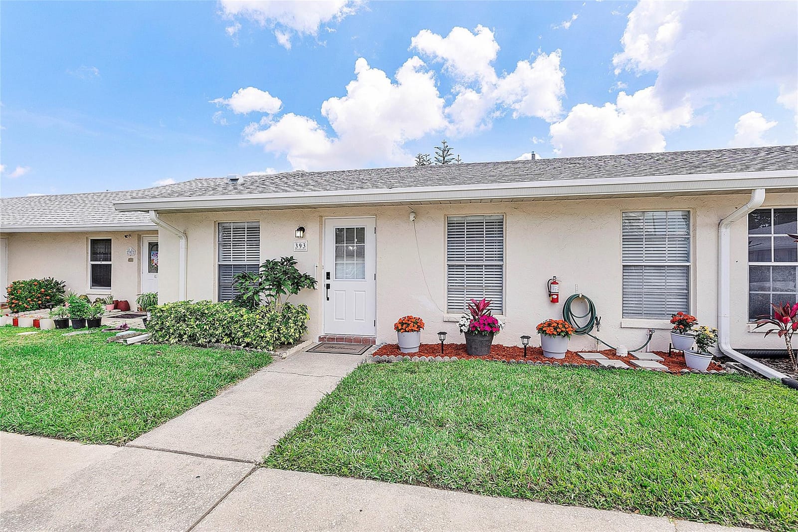 393 Bennington Lane 393 — photo 6