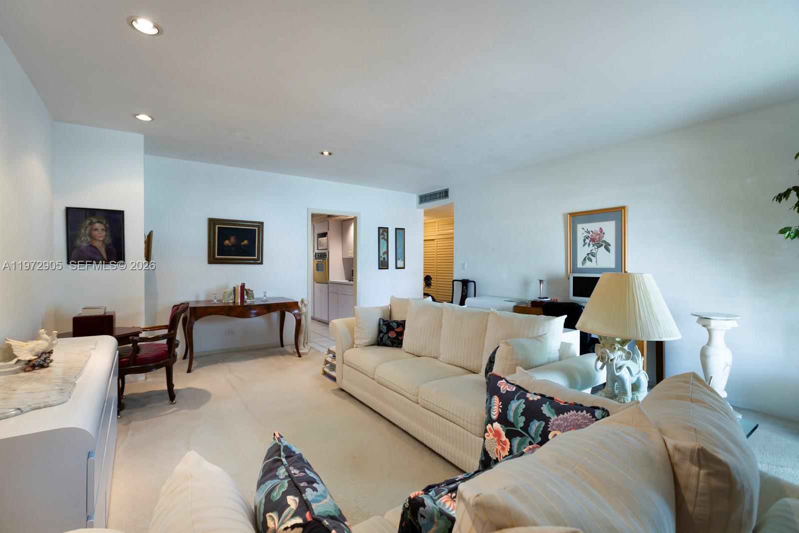 1408 Brickell Bay Drive 414, Miami, FL 33131, Miami