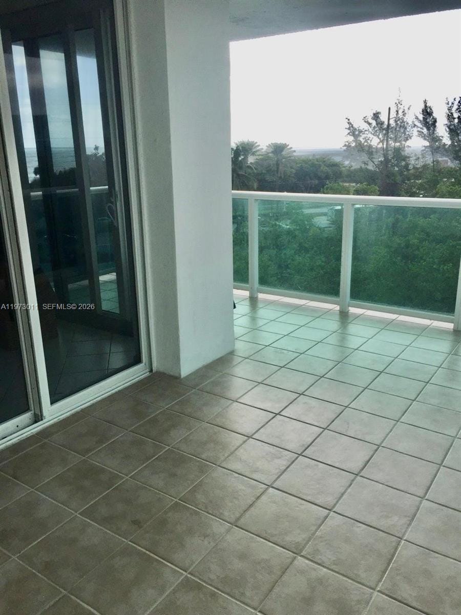 100 Bayview Drive 516, Sunny Isles Beach, FL 33160