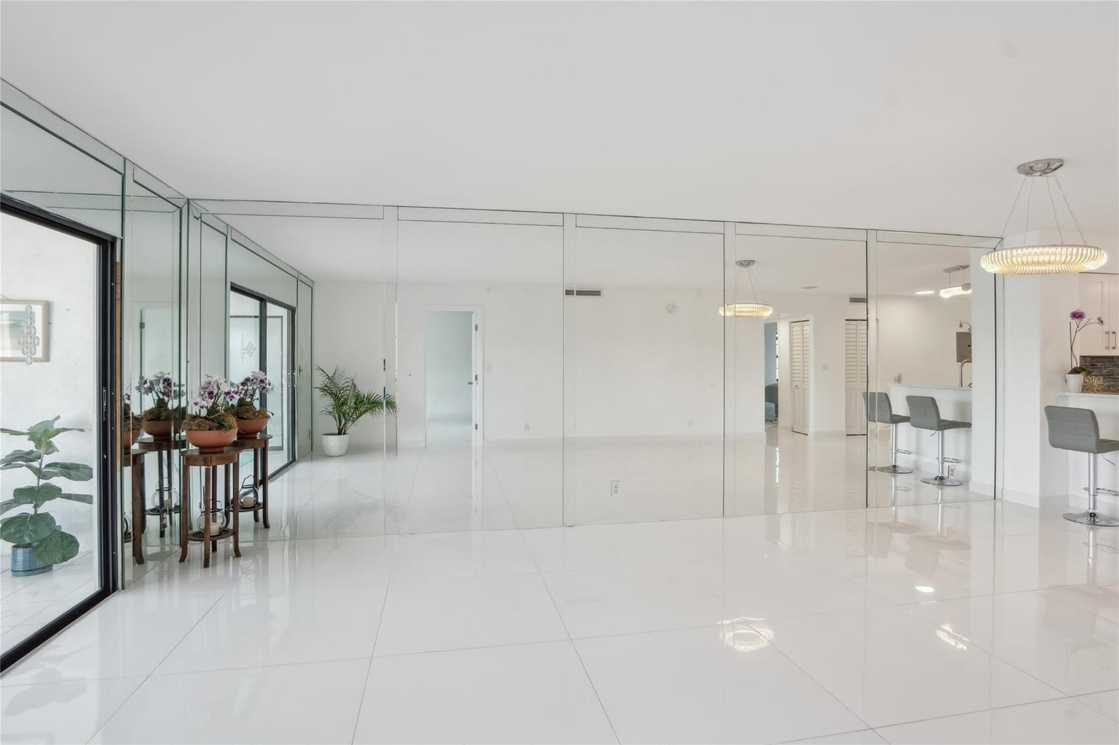 2205 S Cypress Bend Drive 501, Pompano Beach, FL 33069 photo 4