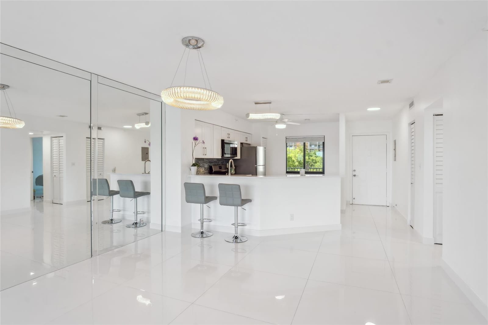 2205 S Cypress Bend Drive 501, Pompano Beach, FL 33069 photo 7