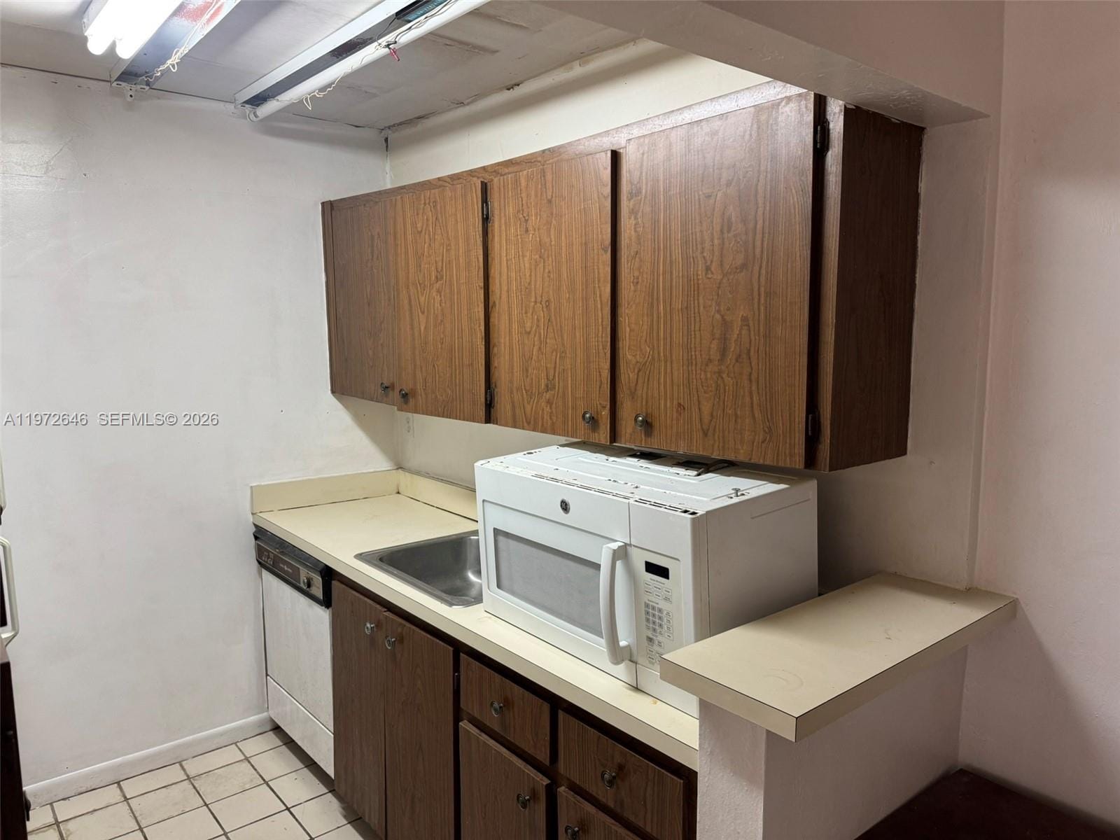 10836 N Kendall Drive V14, Miami, FL 33176 photo 8