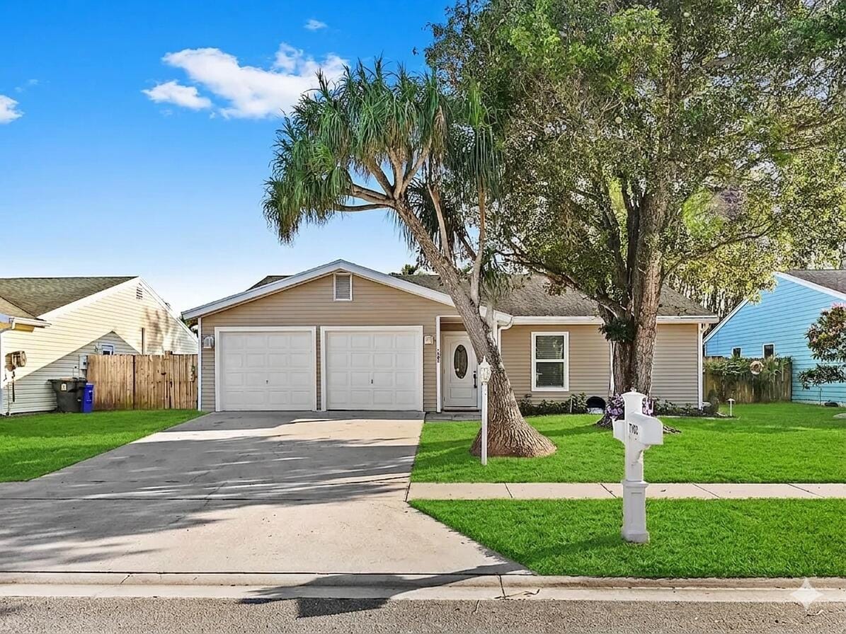 7902 Burlwood Lane — photo 1