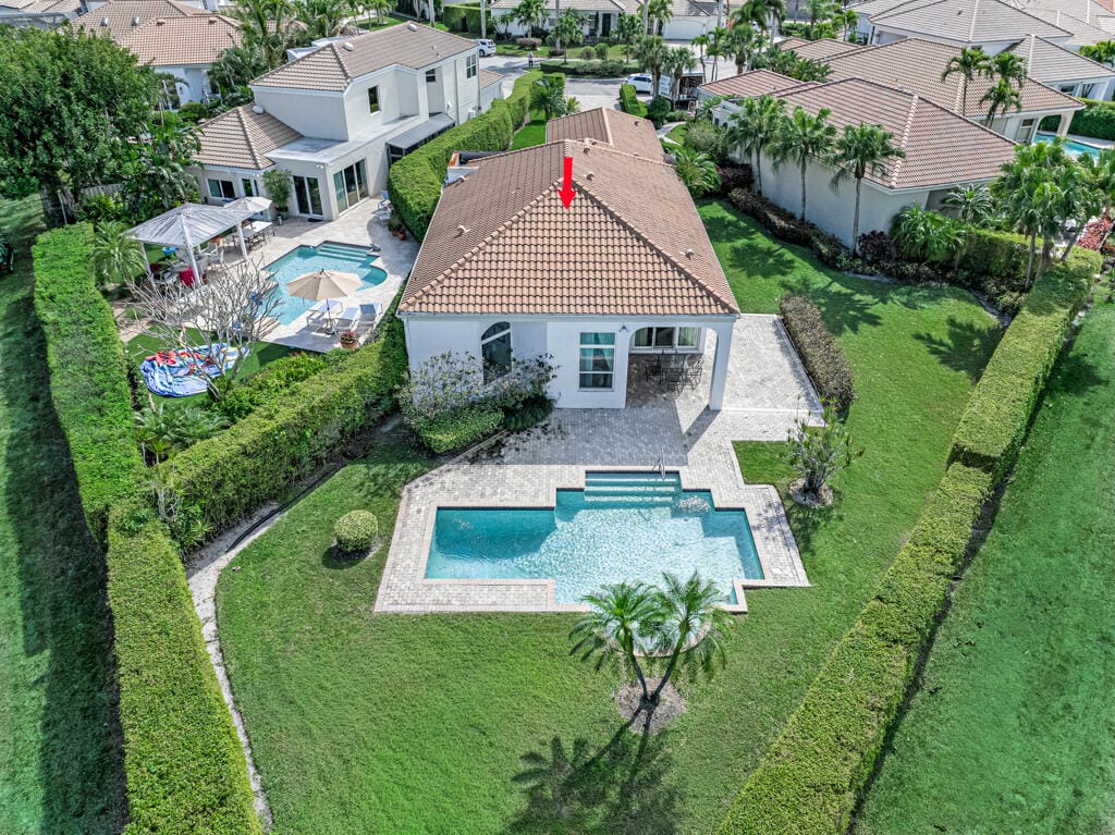 2482 Players Court, Wellington, FL 33414