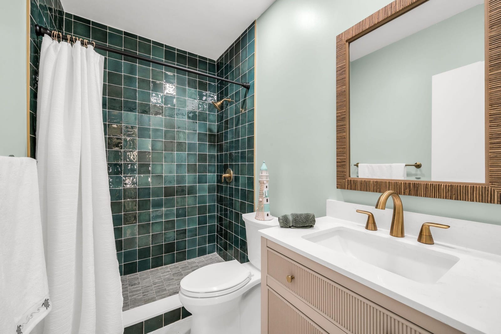 299 SW 7th Street 106 — photo 4
