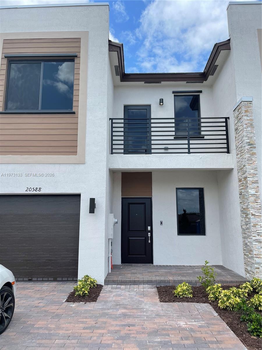 20564 NE 5th Place, Miami, FL 33179, Miami