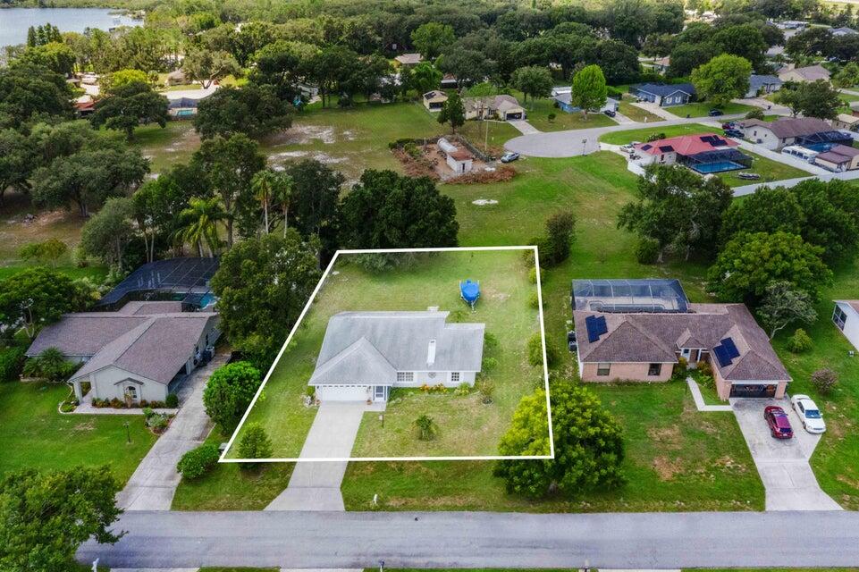 910 Liberty Lane — photo 4
