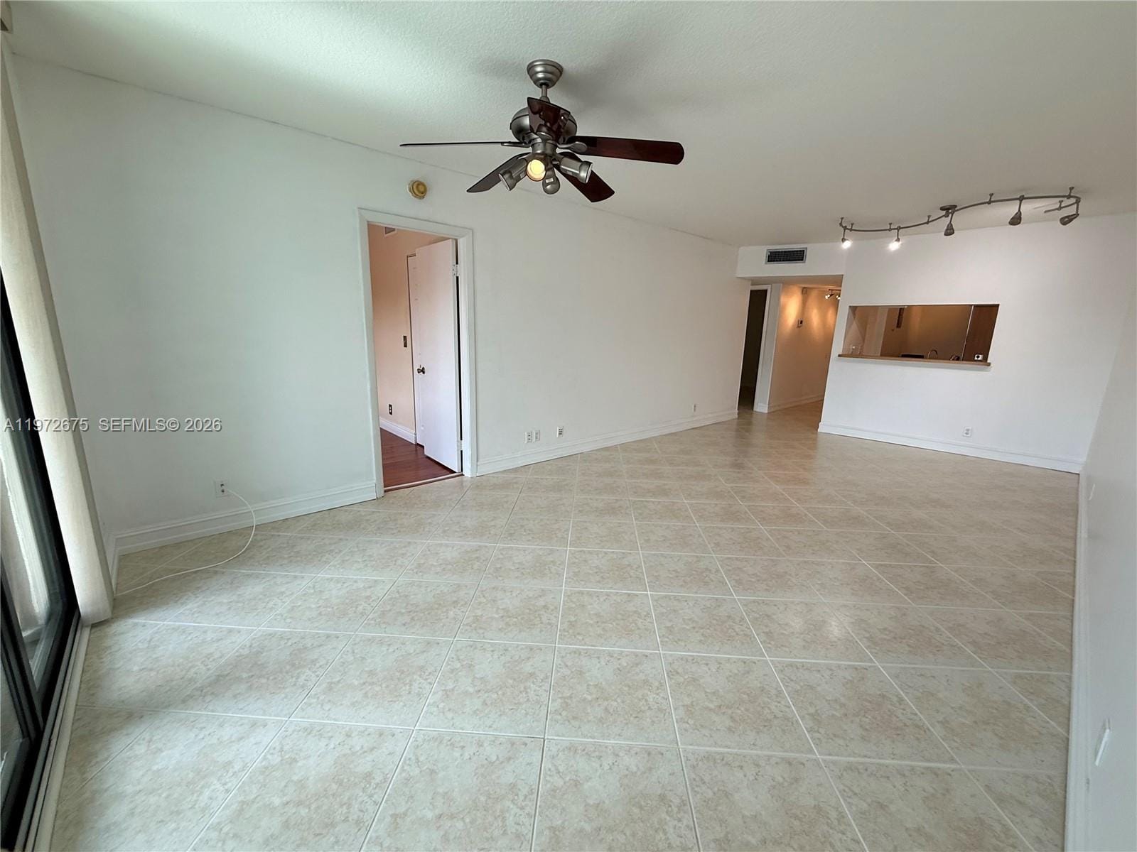 11312 Taft Street 11312, Pembroke Pines, FL 33026 photo 2
