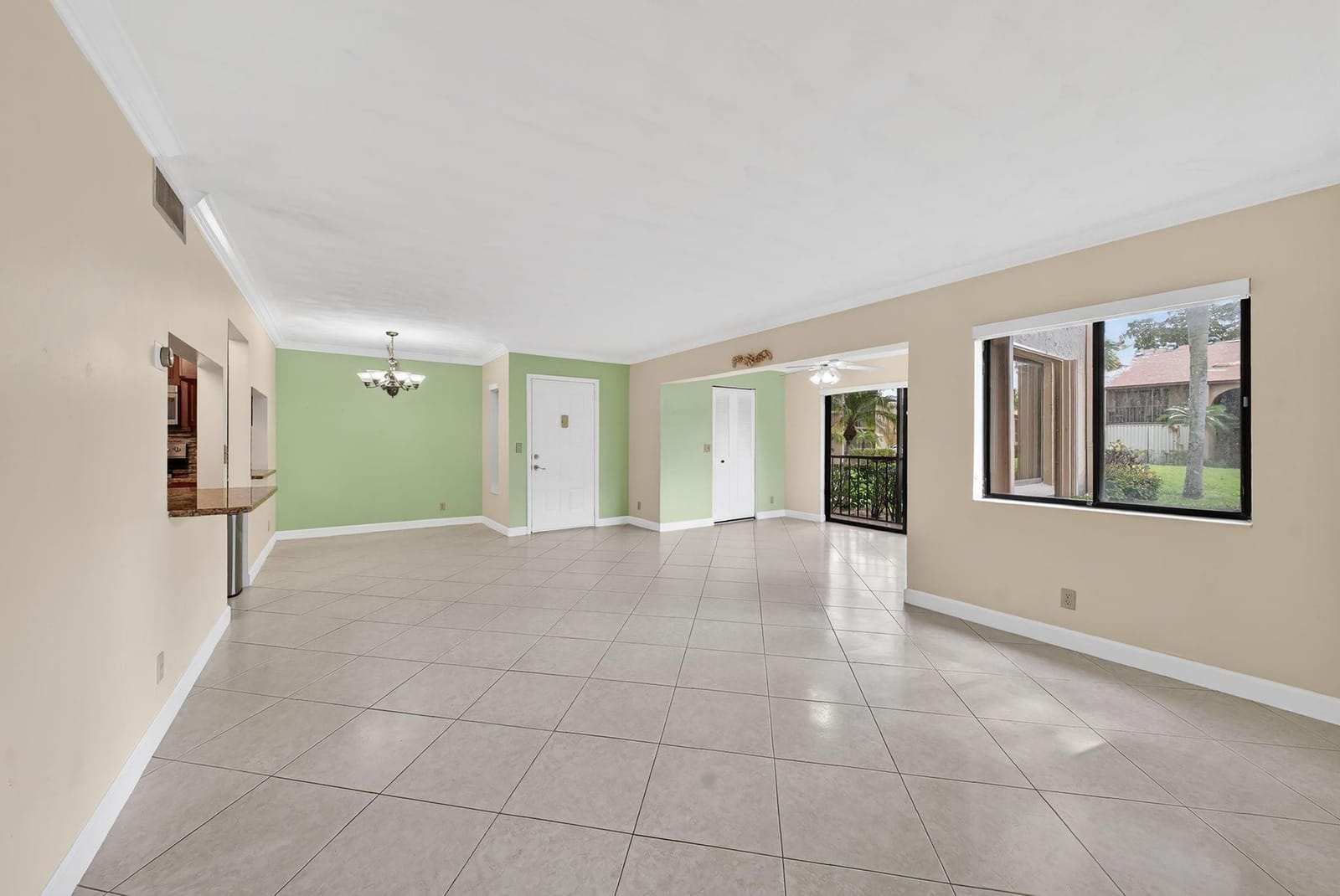 526 Shady Pine Way C1, Greenacres, FL 33415 photo 10