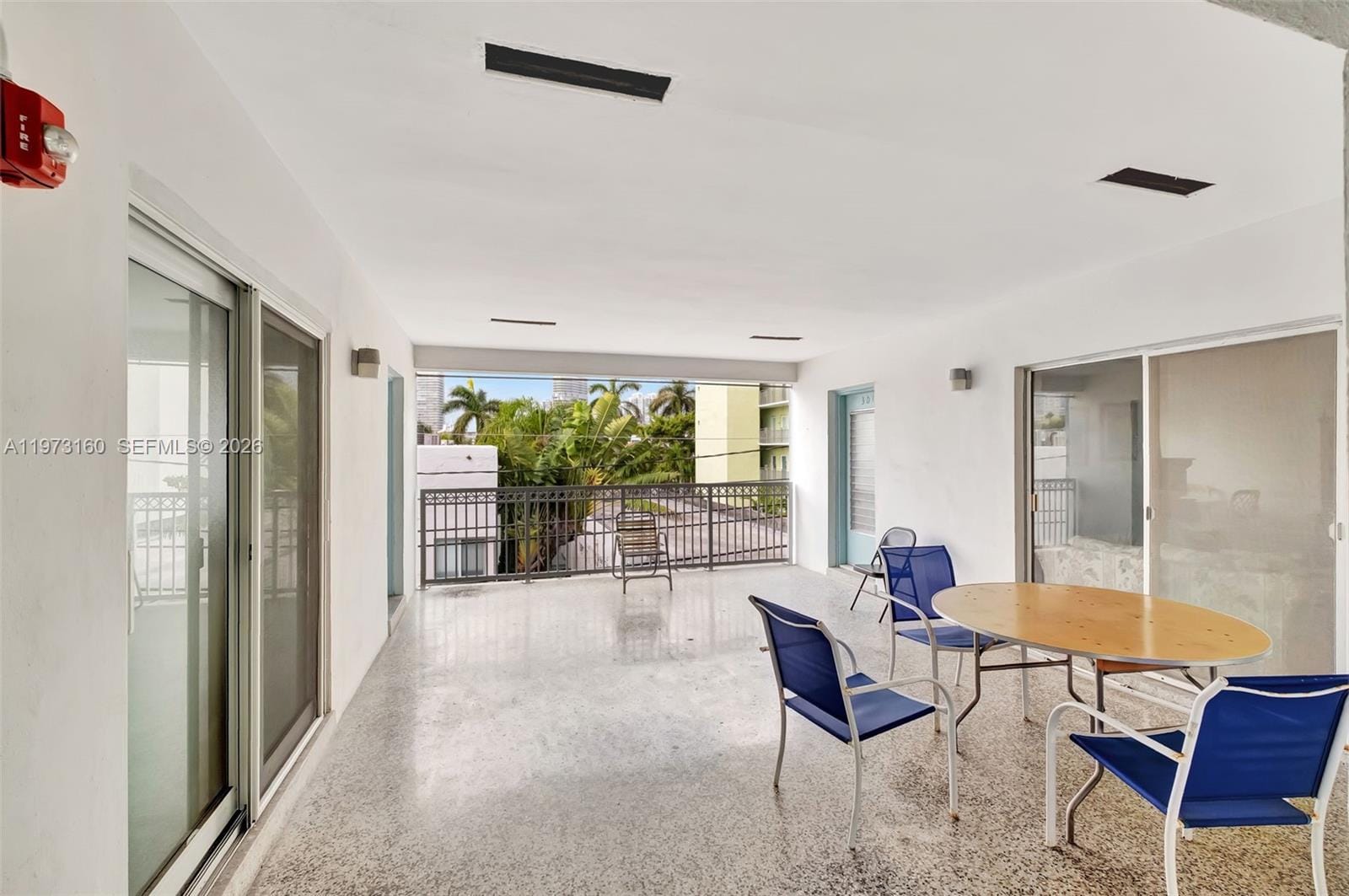 350 Collins Avenue 306 — photo 5