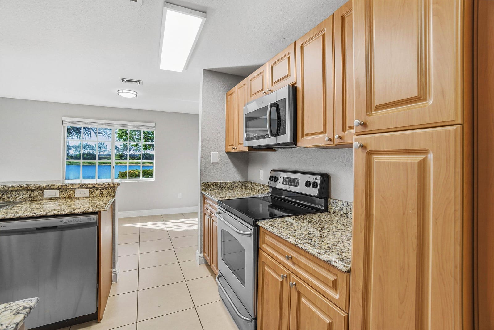 6712 Old Farm Trail, Boynton Beach, FL 33437 photo 12