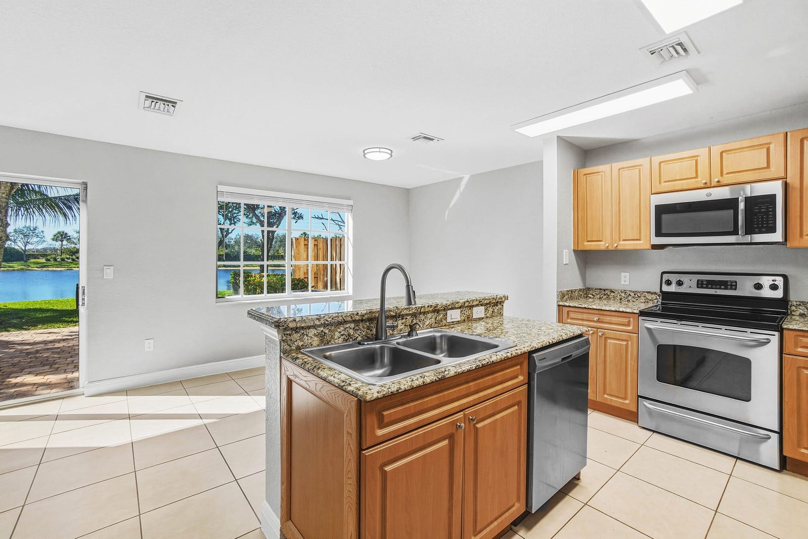 6712 Old Farm Trail, Boynton Beach, FL 33437 photo 10