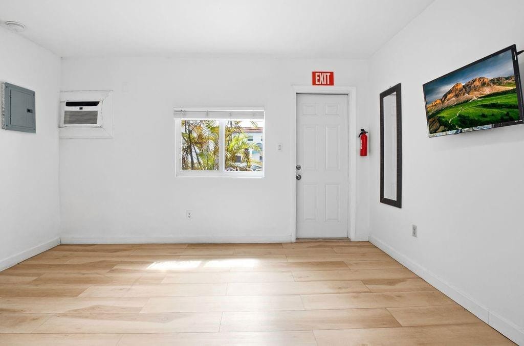 343 Van Buren Street 5 — photo 4