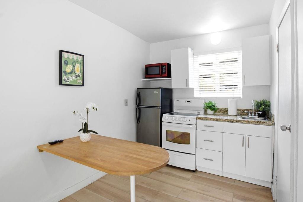 343 Van Buren Street 5 — photo 6