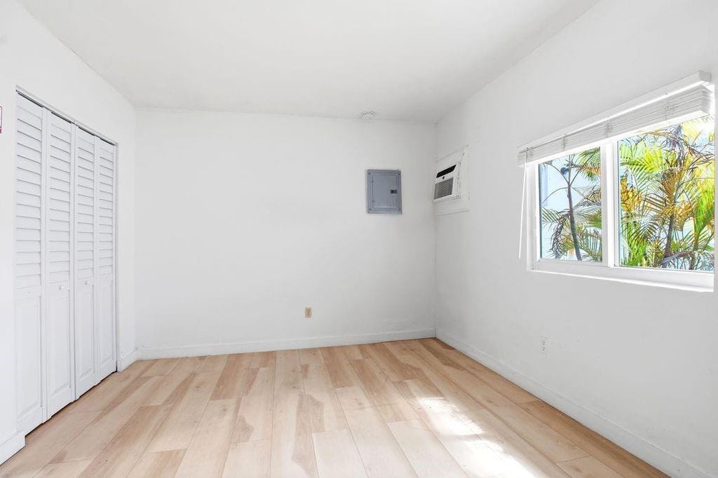 343 Van Buren Street 5 — photo 8