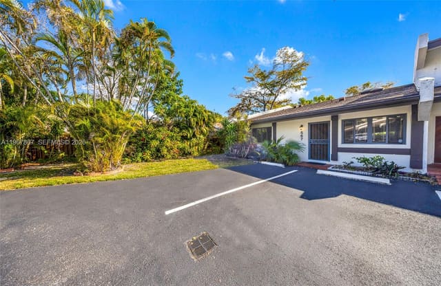 567 NE 199th Terrace 1S, sold in Sandpiper At Calif Club C, Miami, FL
