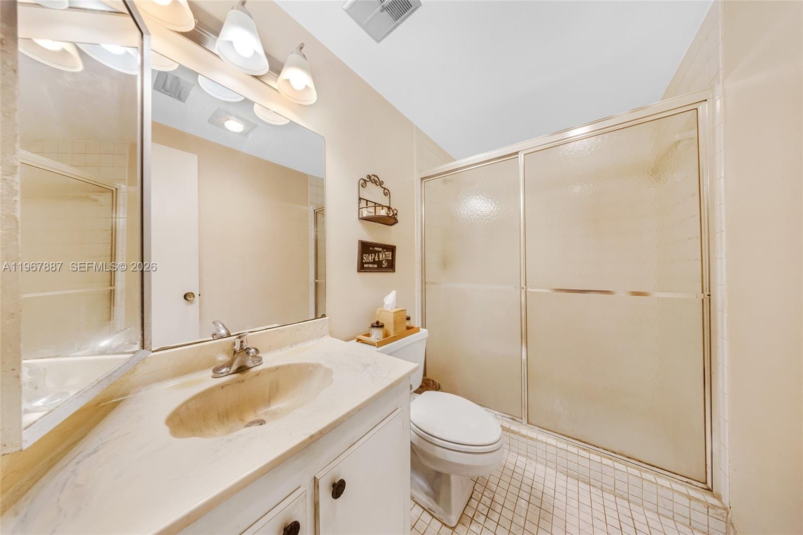 567 NE 199th Terrace 1S, Miami, FL 33179 photo 19