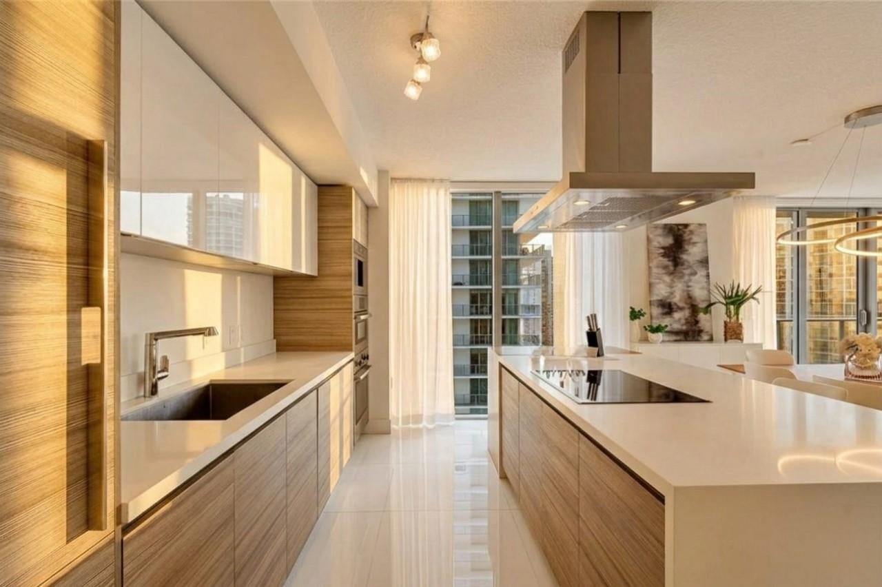 330 Sunny Isles Boulevard 5-1408, Sunny Isles Beach, FL 33160 photo 4