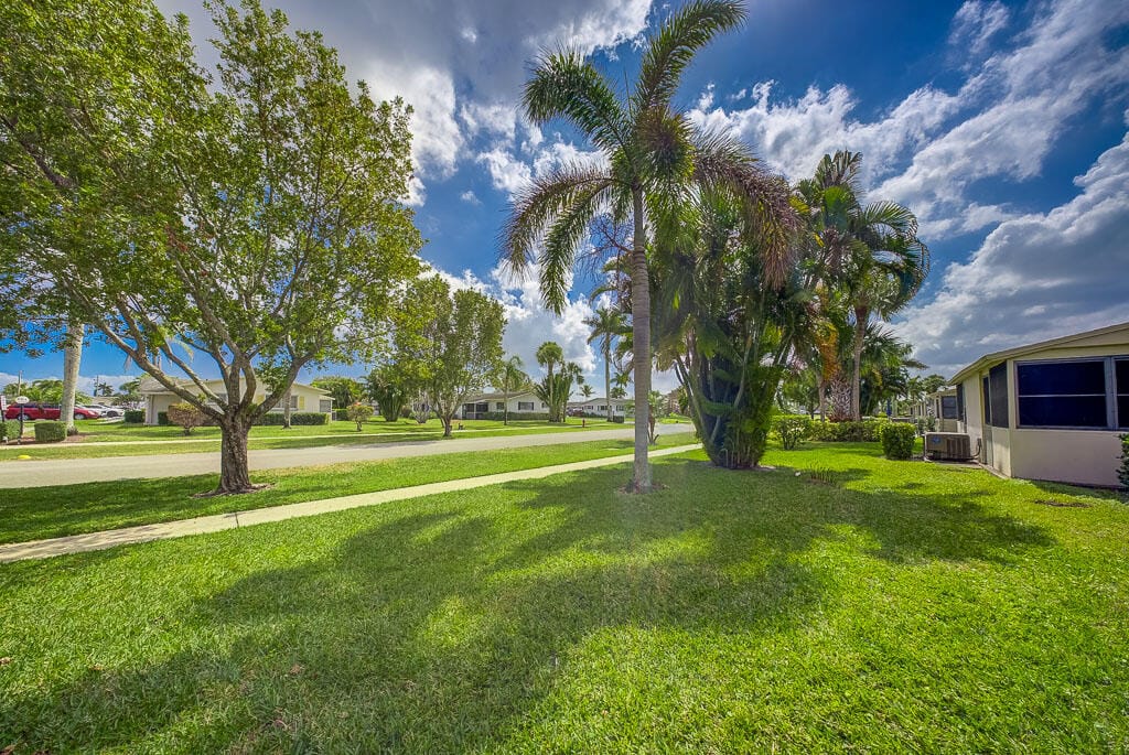 2693 Emory Drive E I, West Palm Beach, FL 33415 photo 16