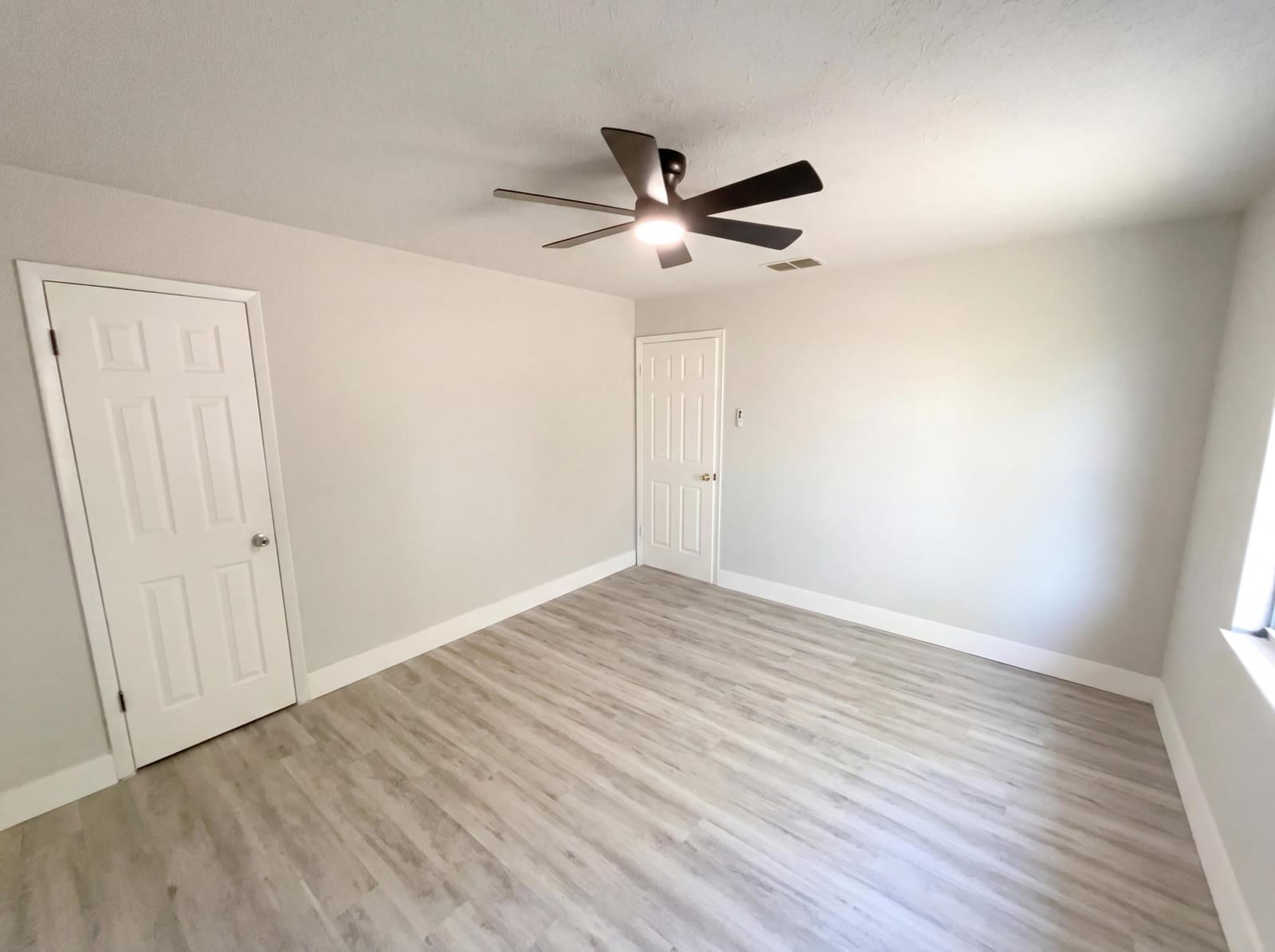 2079 SW Kimberly Avenue — photo 4