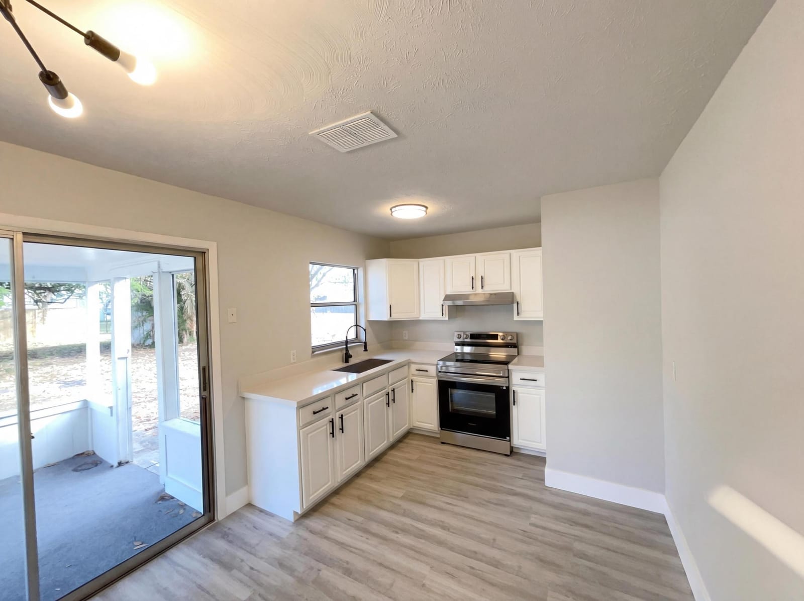 2079 SW Kimberly Avenue — photo 9