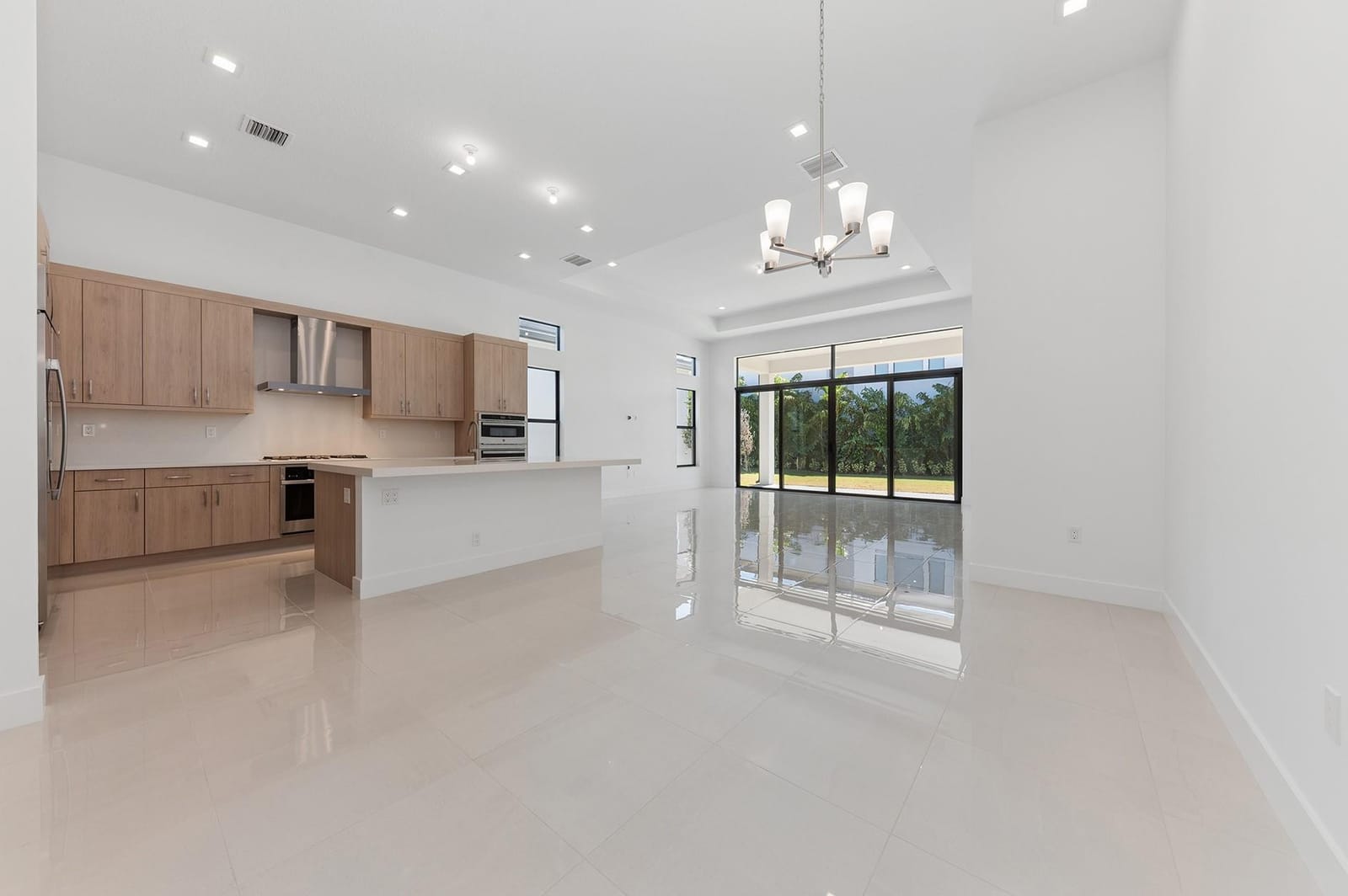 9568 Regal Palm Court — photo 9