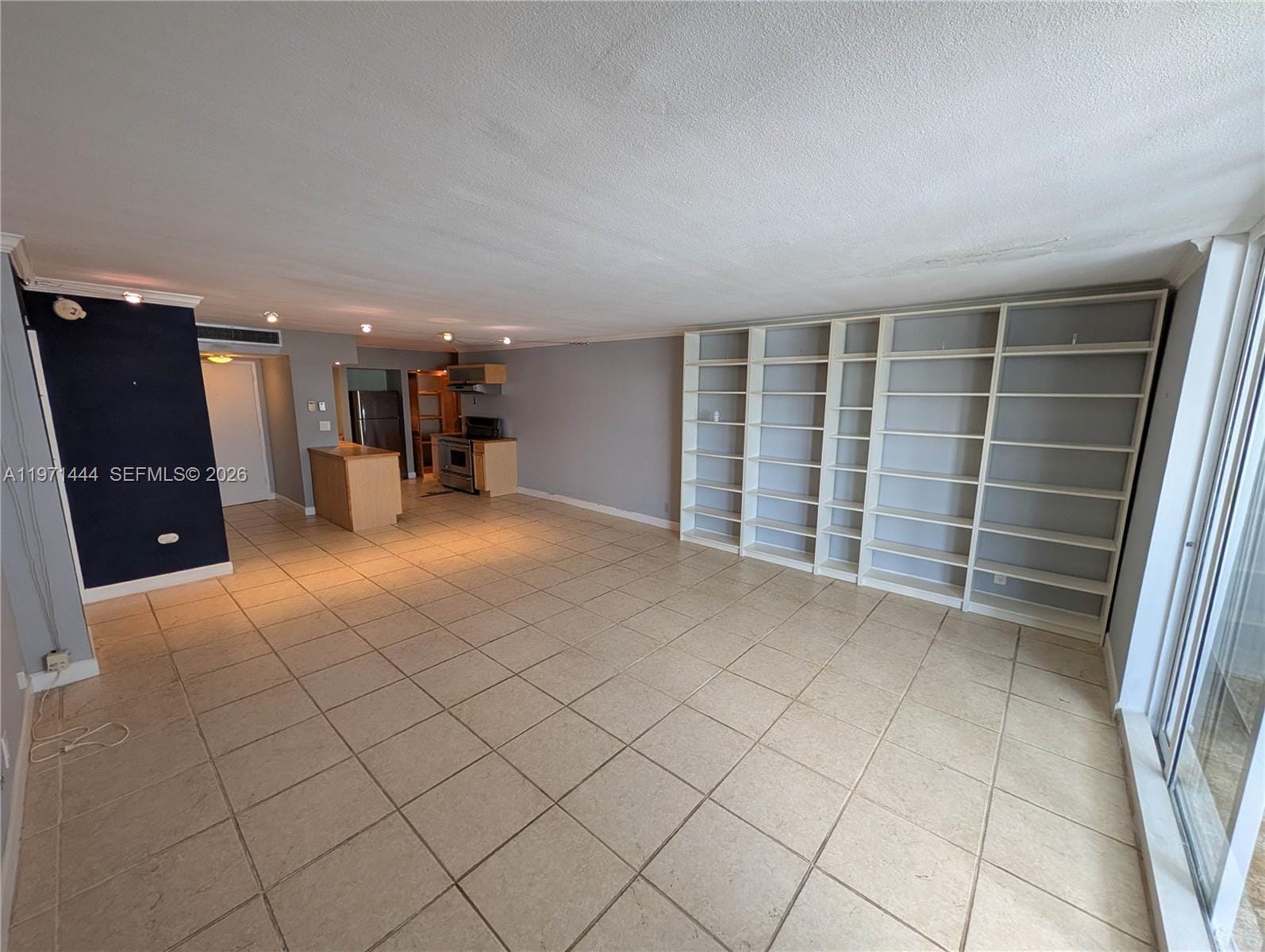 100 Golden Isles Drive PH9, Hallandale Beach, FL 33009 photo 11