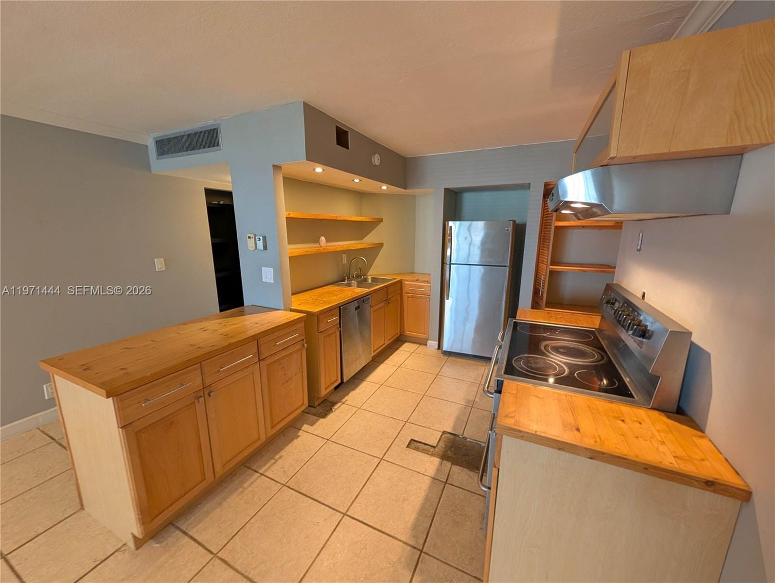 100 Golden Isles Drive PH9, Hallandale Beach, FL 33009 photo 13
