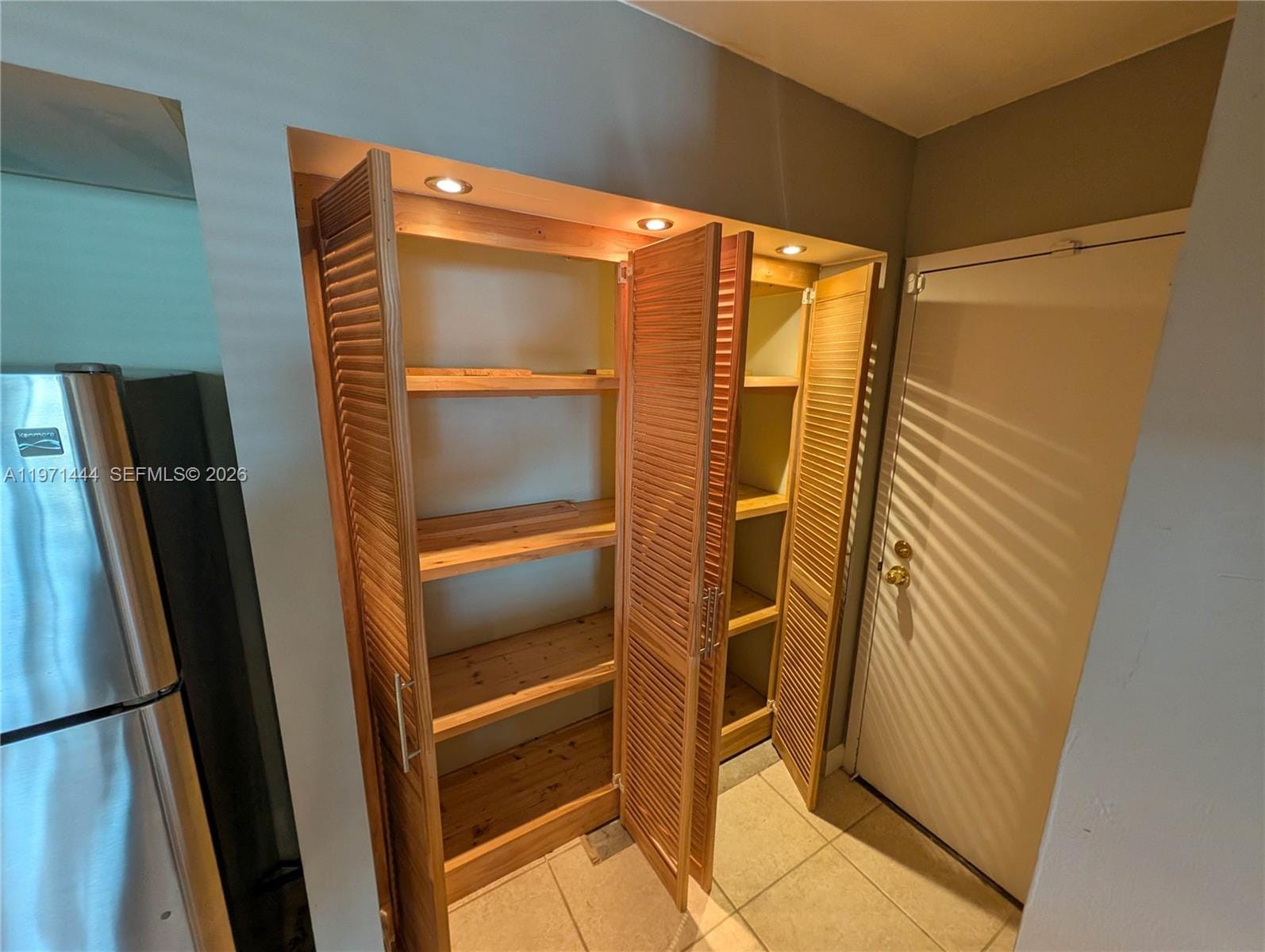 100 Golden Isles Drive PH9, Hallandale Beach, FL 33009 photo 14