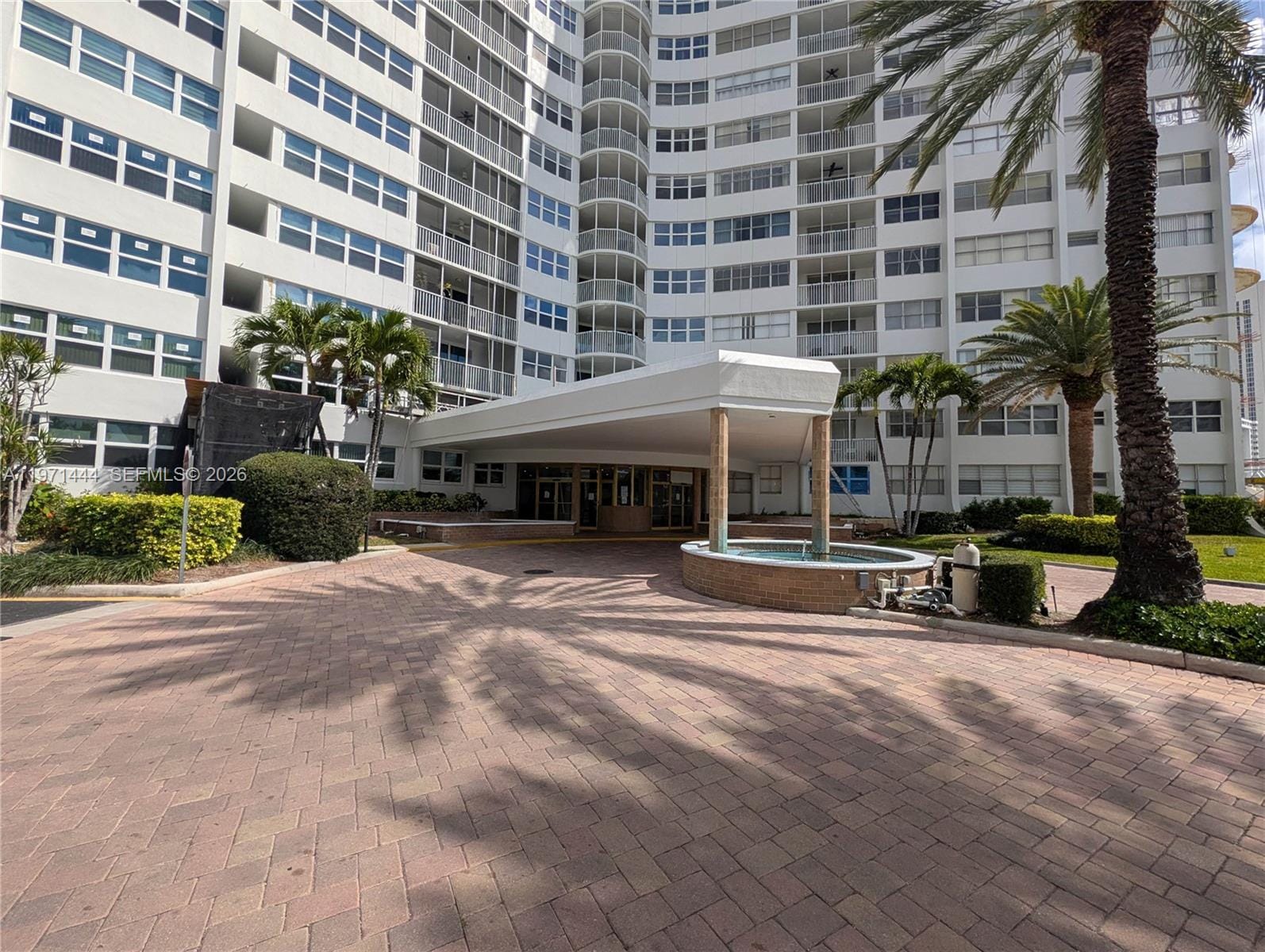100 Golden Isles Drive PH9, Hallandale Beach, FL 33009 photo 3