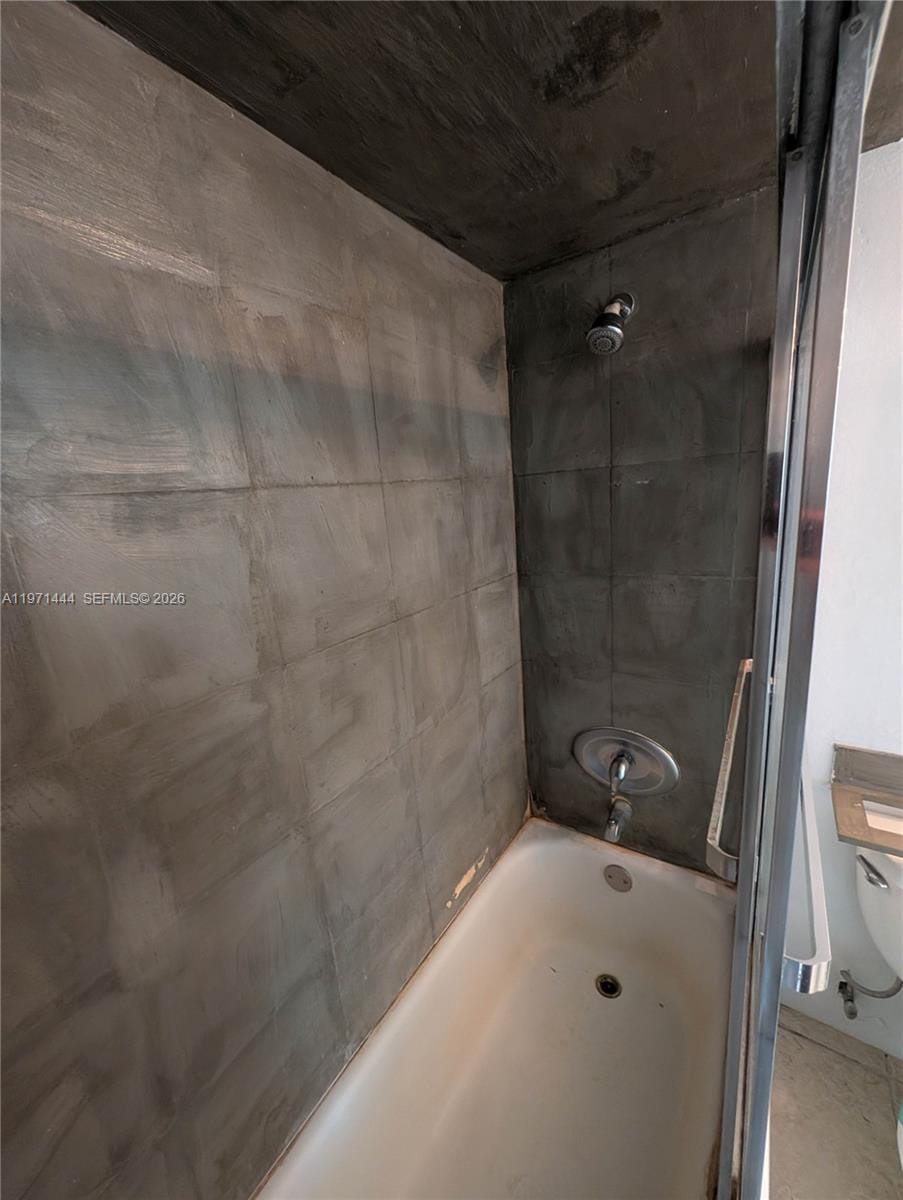100 Golden Isles Drive PH9, Hallandale Beach, FL 33009 photo 26