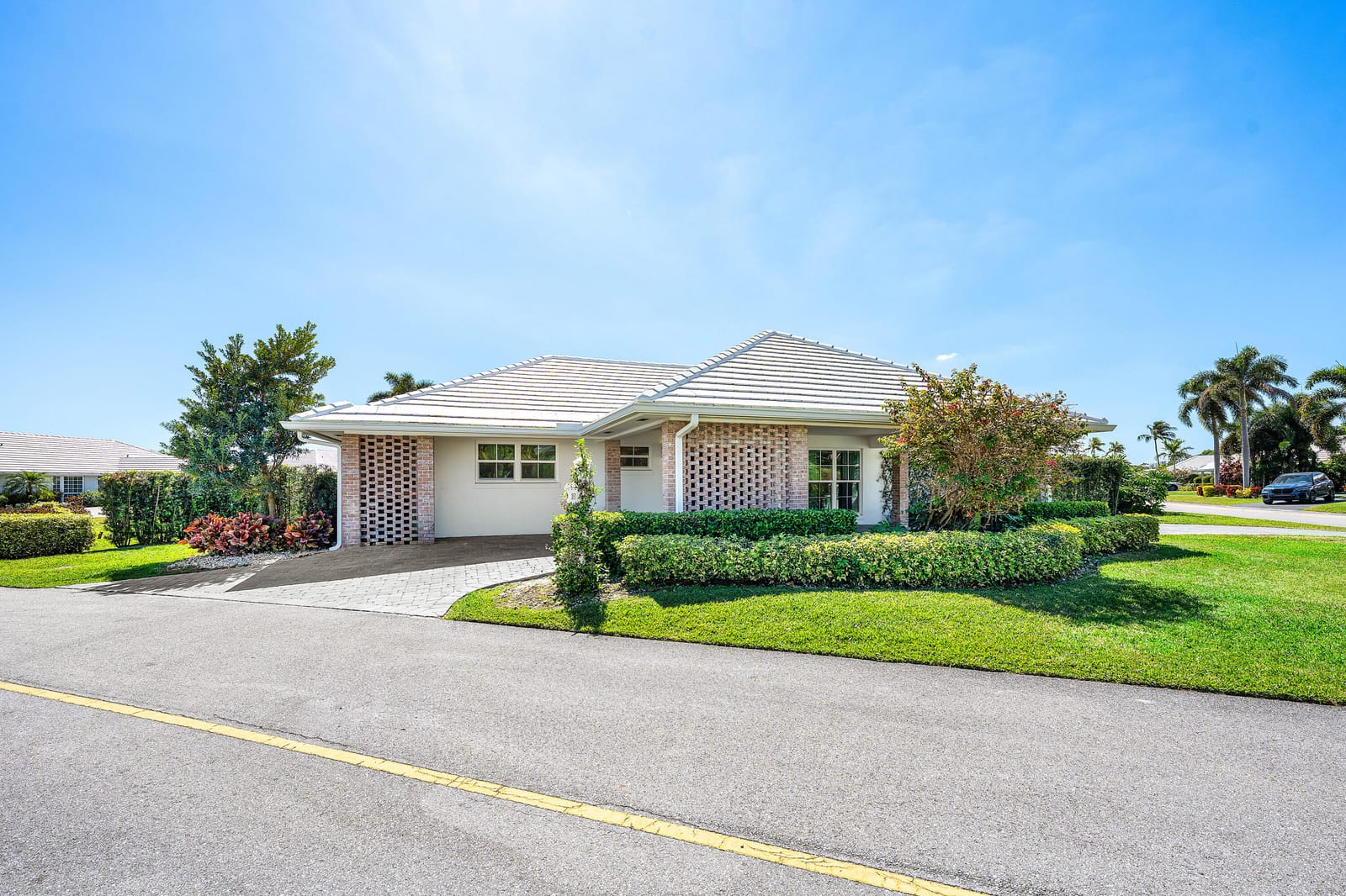 351 Colony Key Circle, Atlantis, FL 33462 photo 7