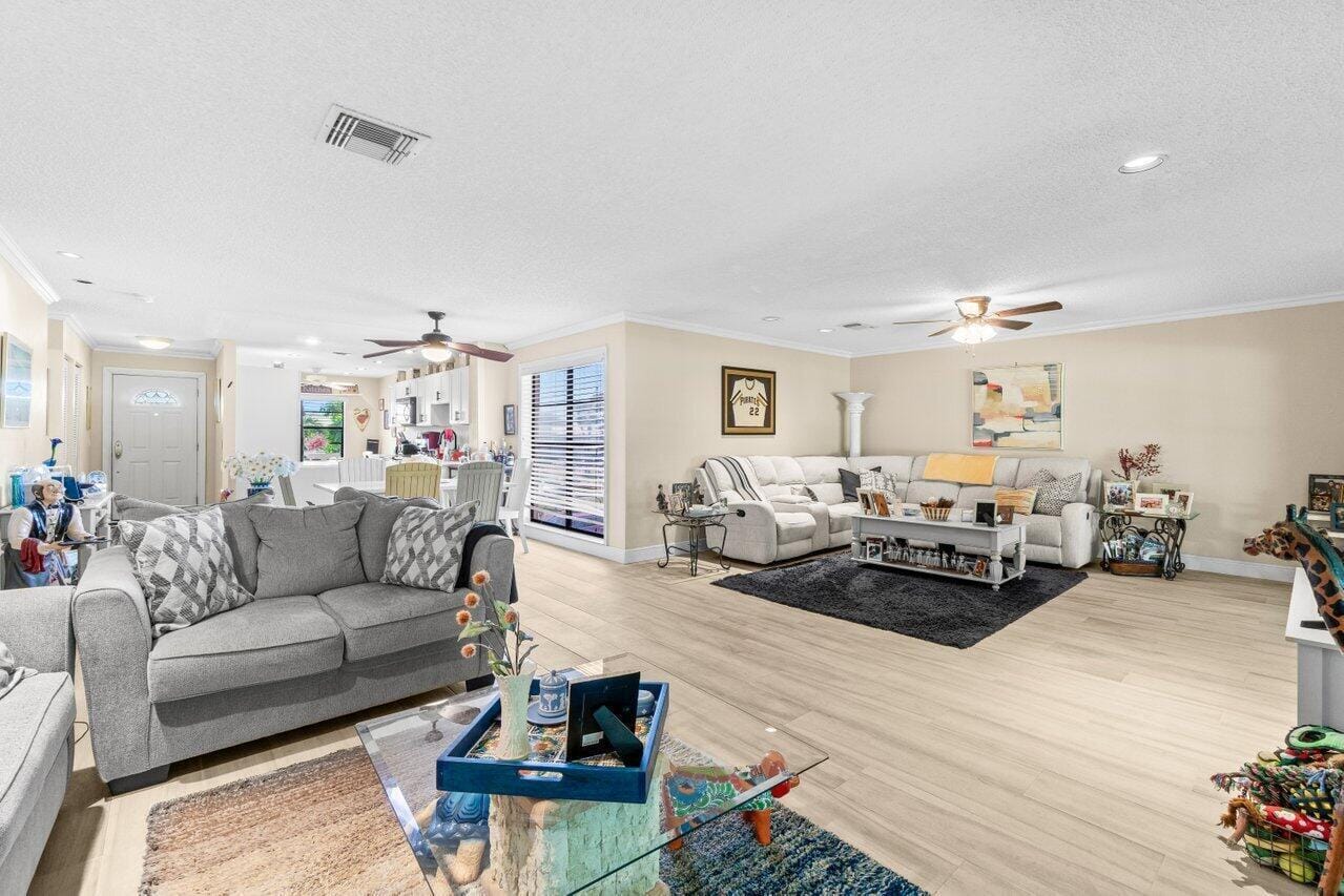 4 Stratford Drive E B, Boynton Beach, FL 33436 photo 5