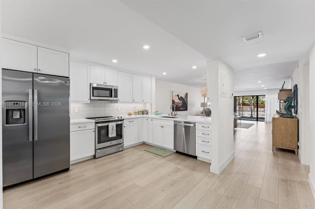 1030 Us Highway 1 112 112, sold in Marina Bay, North Palm Beach, FL