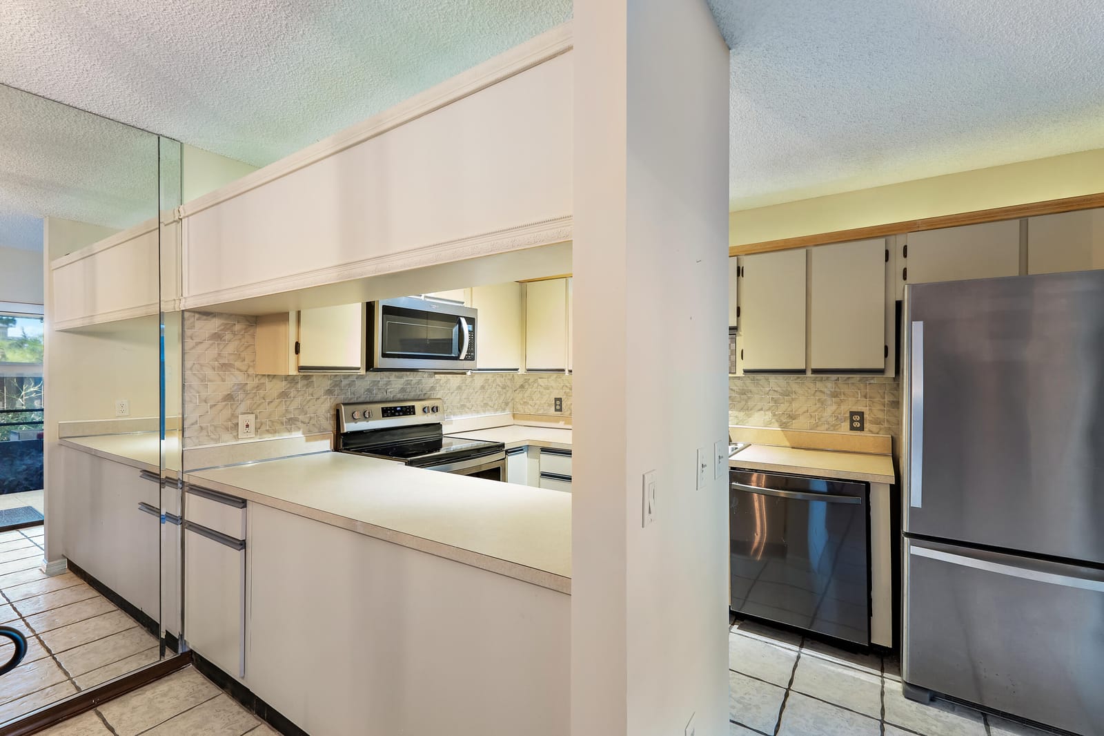 402 SE Castle Court — photo 10