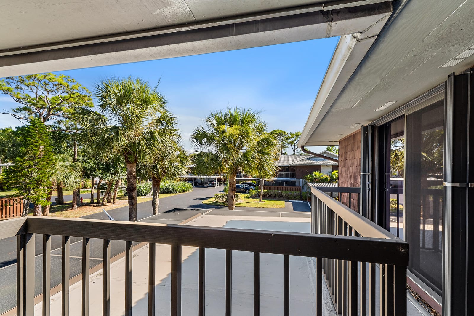 402 SE Castle Court, Port St. Lucie, FL 34952 photo 27