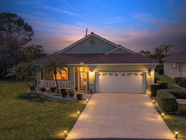 890 NW Sarria Court, sold in Kings Isle Phase Vii-B Replat, Port St Lucie, FL