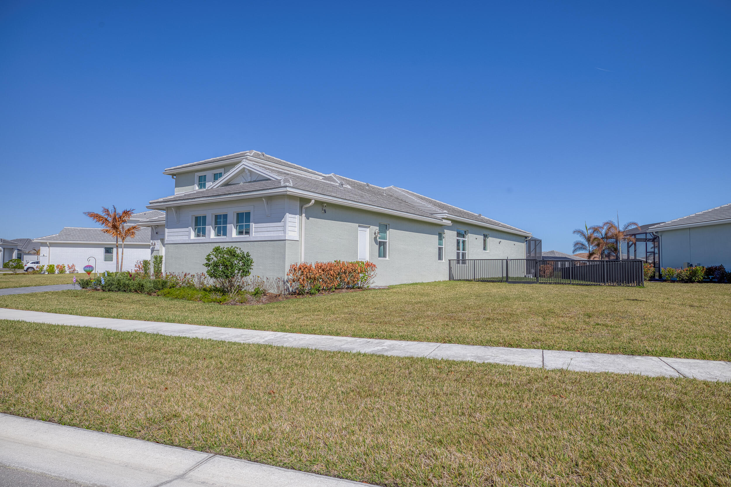 8538 SW Cantante Way — photo 3