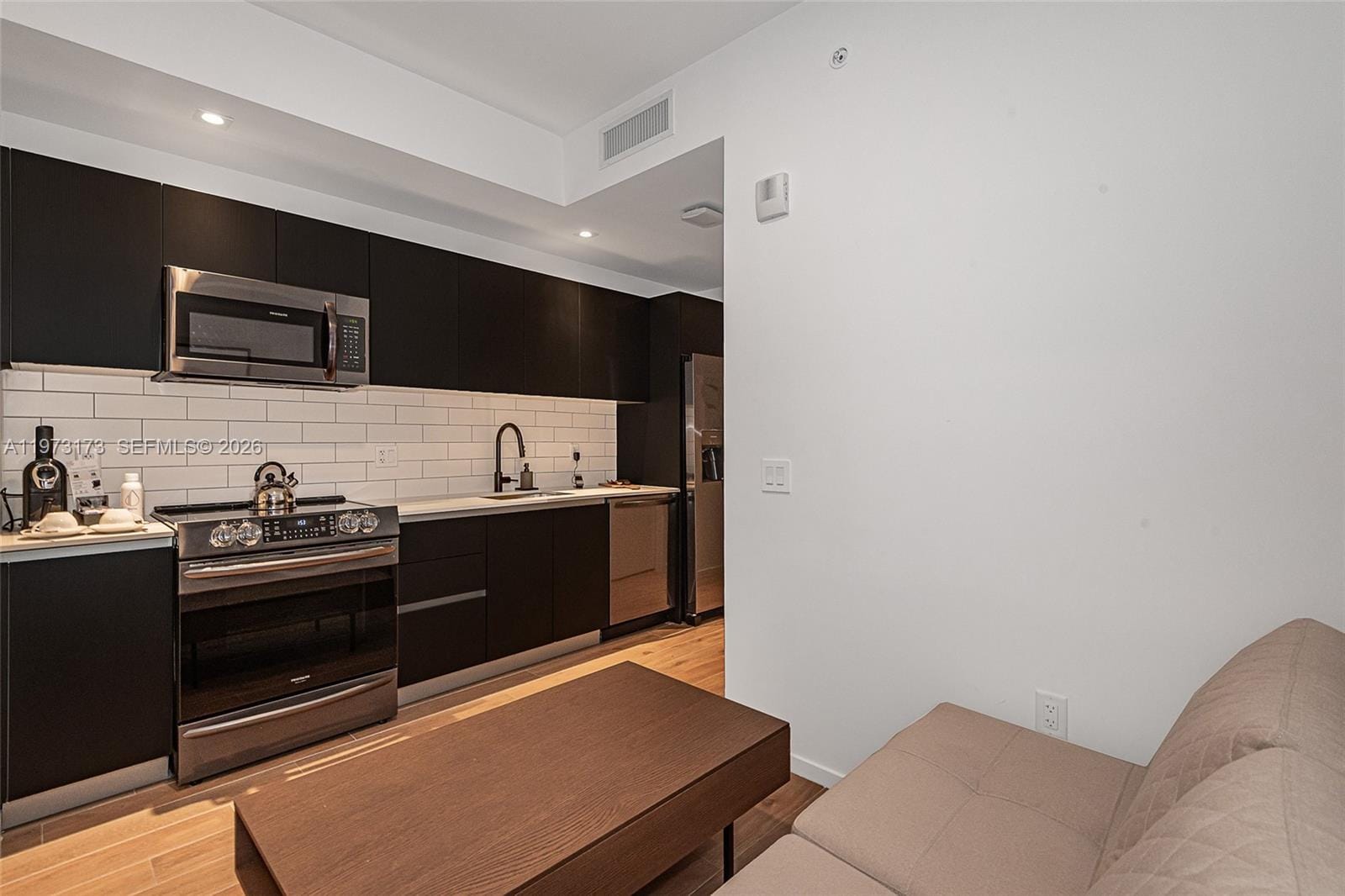 398 NE 5th Street 4512, Miami, FL 33132 photo 16